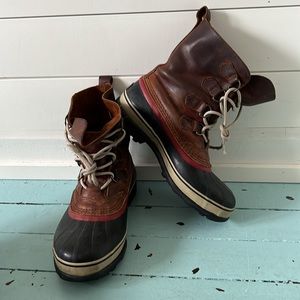 Sorel Size 9 Caribou Waterproof Boots Flawed (Sole separated but repaira…